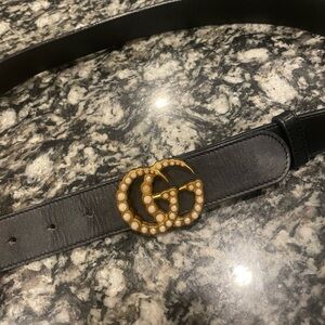 Pearl belt, size 80. US 26. Fair condition, see in pictures.